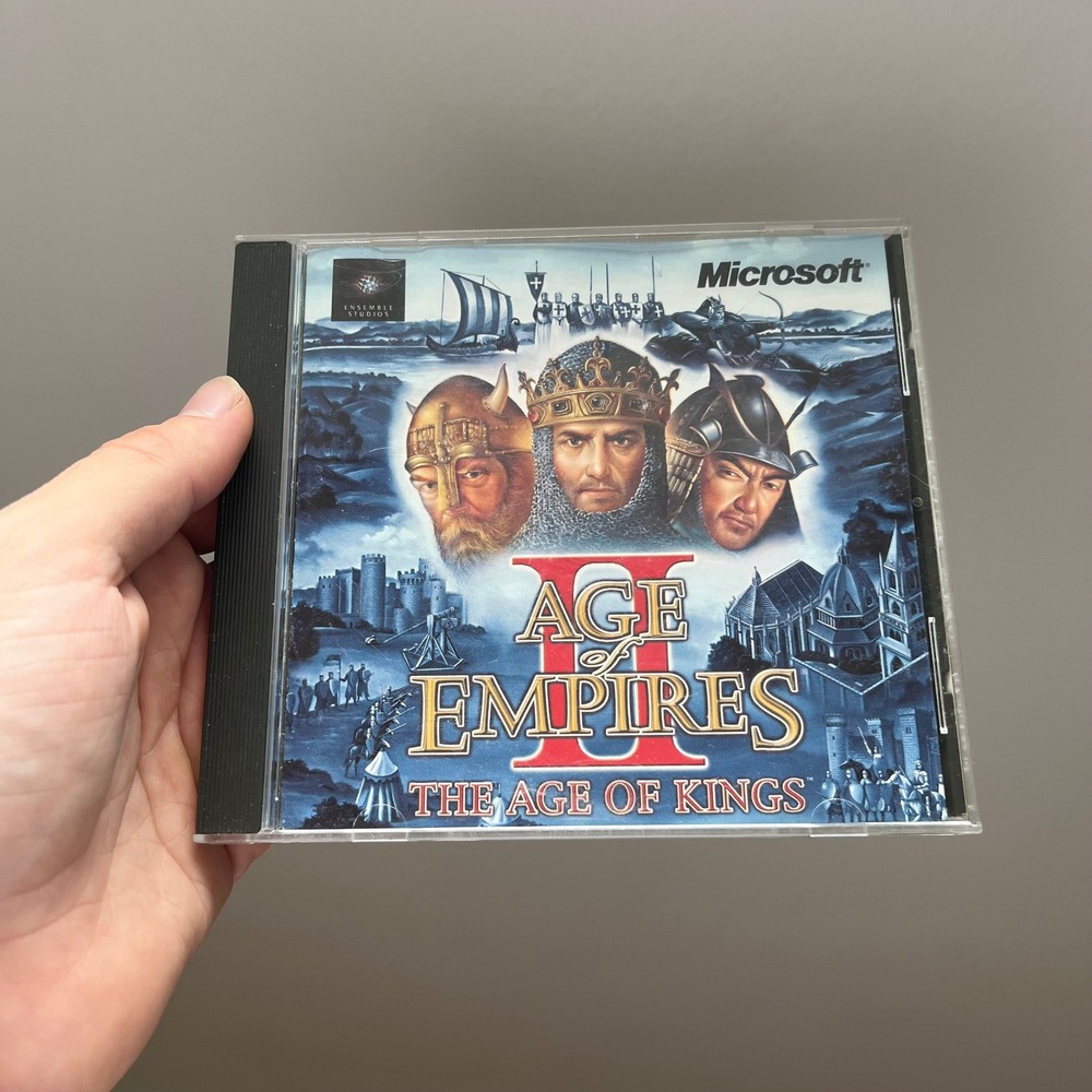Microsoft Age of Empires II The Age of Kings PC Game 1999 RTS Vintage CD-ROM